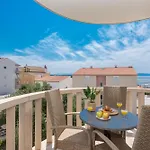 Marina Sea&city View Apartment Makarska