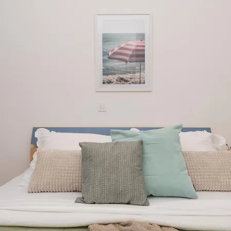 Marina Sea&city View Апартаменти Макарська