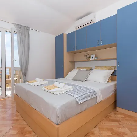 Marina Sea&city View Apartman *