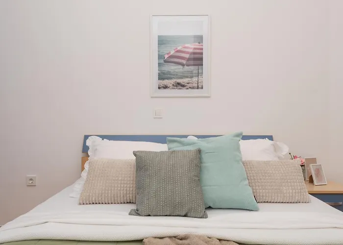 Marina Sea&city View Апартаменти Макарська