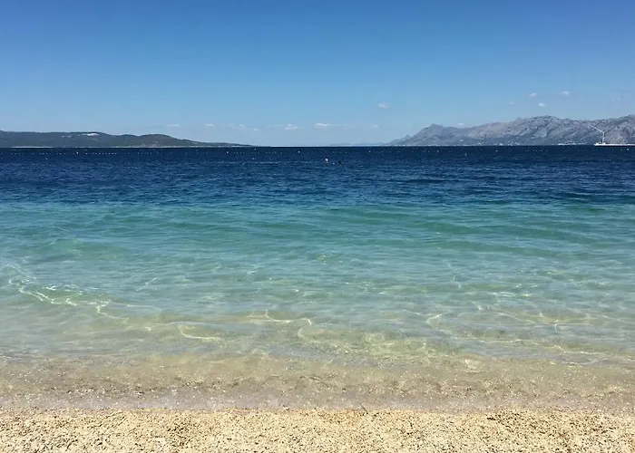 Marina Sea&city View Апартаменти Макарська