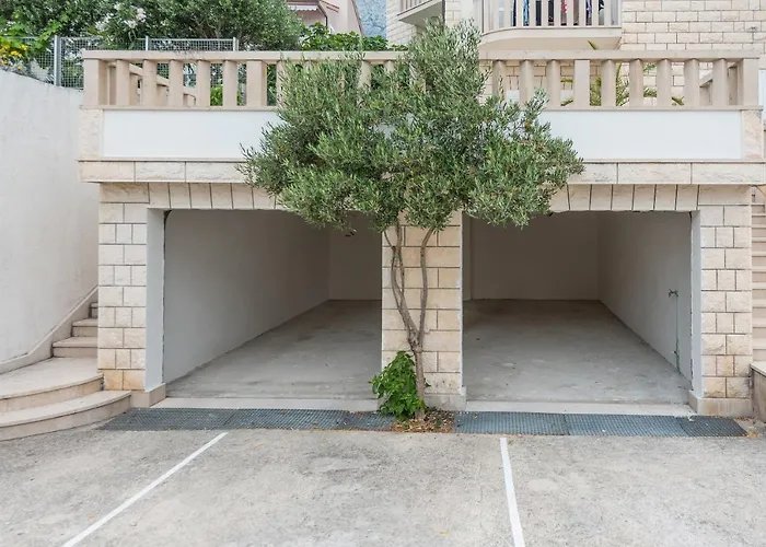 Marina Sea&city View * Makarska