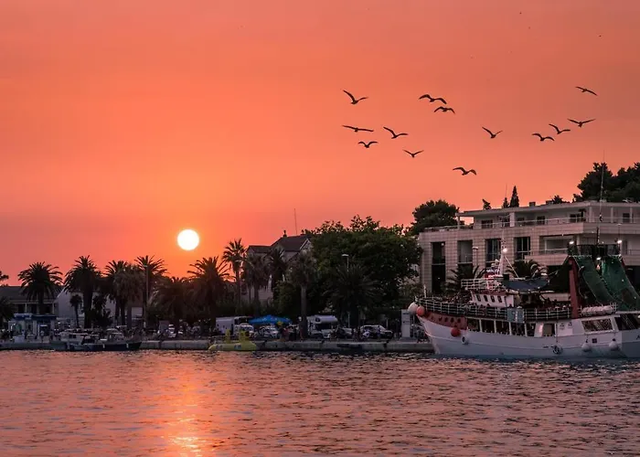 Апартаменти Marina Sea&city View