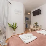 Marina Sea&city View Апартаменти