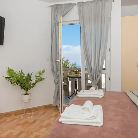 Апартаменты Marina Sea&city View Макарска