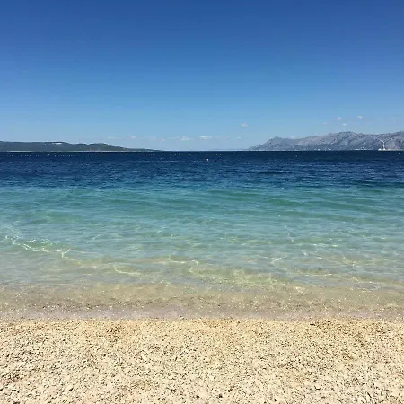 Marina Sea&city View Апартаменты Макарска