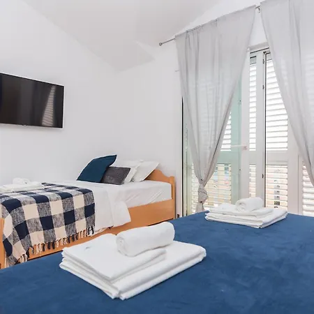 Marina Sea&city View דירה