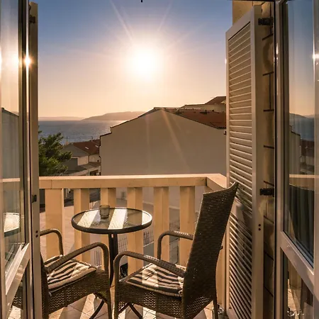 Апартаменты Marina Sea&city View Макарска